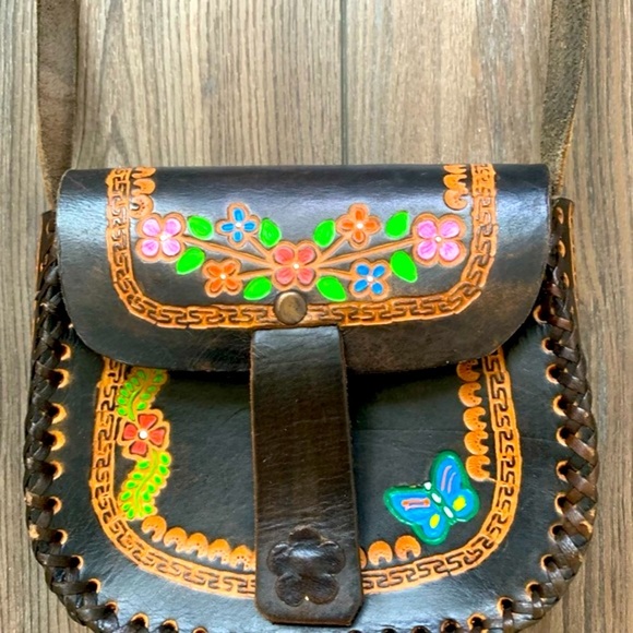 Handbags - Handcrafted Floral Leather Bag